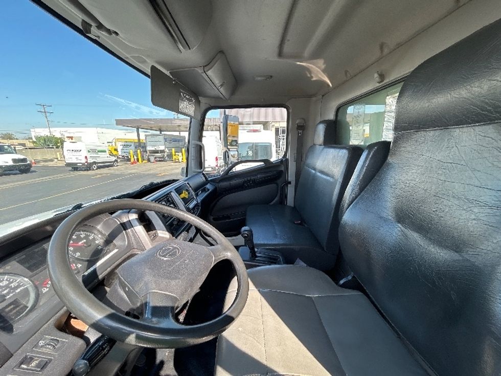 Refrigerated Truck-Light and Medium Duty Trucks-Hino-2020-268-Montebello-CA-195,763\n\t\tmiles-$ 63,000 - Image 19