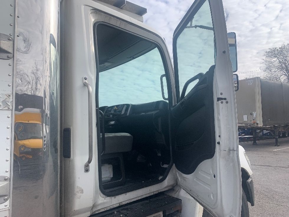Refrigerated Truck-Light and Medium Duty Trucks-Hino-2020-268-Nashville (Mount Juliet)-TN-212,281\n\t\tmiles-$ 60,750 - Image 19