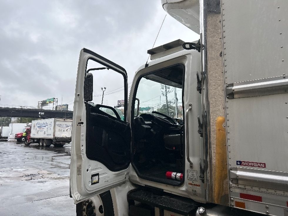 Refrigerated Truck-Light and Medium Duty Trucks-Hino-2020-268-Parsippany-NJ-211,009\n\t\tmiles-$ 54,500 - Image 14