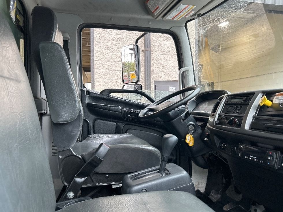Refrigerated Truck-Light and Medium Duty Trucks-Hino-2020-268-Parsippany-NJ-211,009\n\t\tmiles-$ 54,500 - Image 22