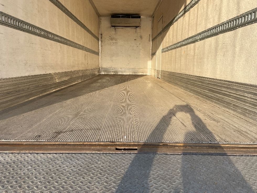 Refrigerated Truck-Light and Medium Duty Trucks-Hino-2020-268-Phoenix-AZ-195,388\n\t\tmiles-$ 57,750 - Image 10