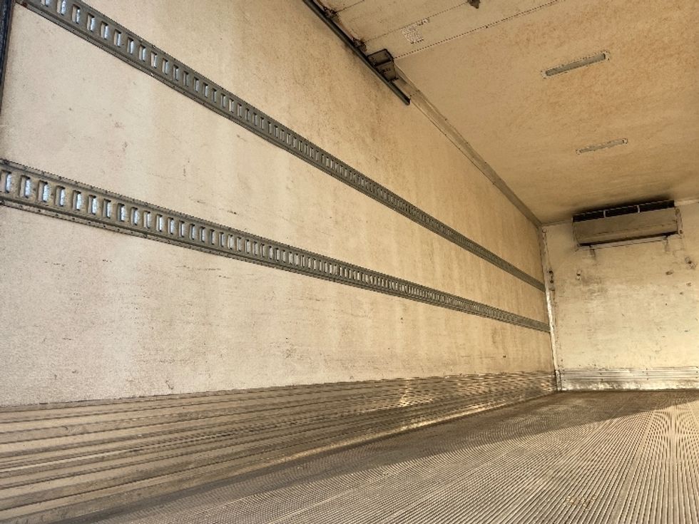 Refrigerated Truck-Light and Medium Duty Trucks-Hino-2020-268-Phoenix-AZ-195,388\n\t\tmiles-$ 57,750 - Image 11