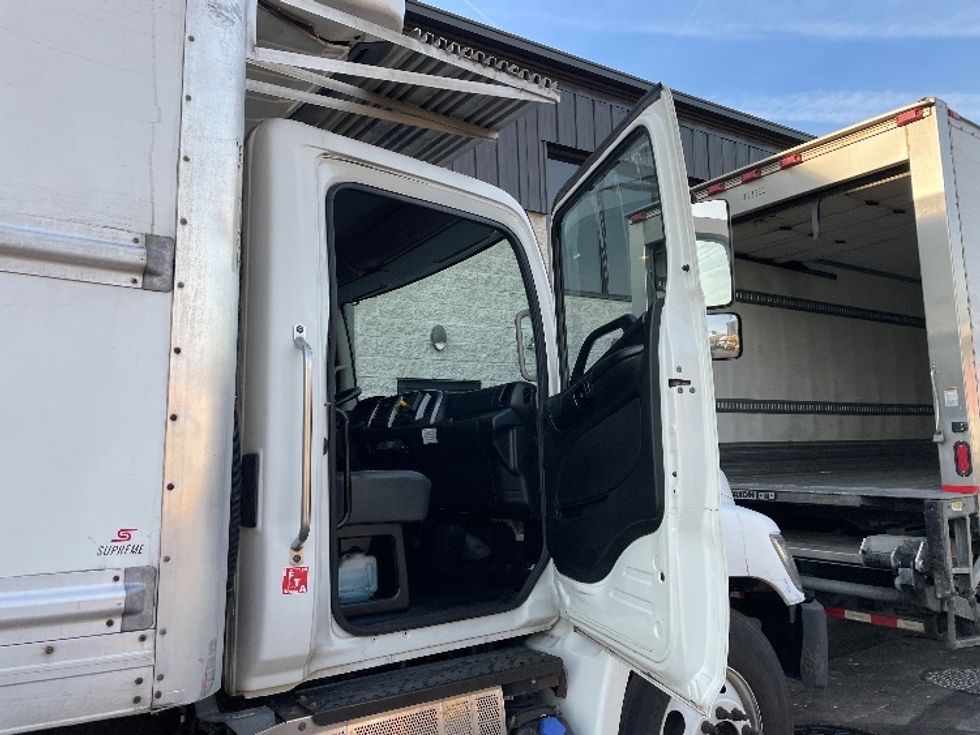 Refrigerated Truck-Light and Medium Duty Trucks-Hino-2020-268-Phoenix-AZ-195,388\n\t\tmiles-$ 57,750 - Image 19