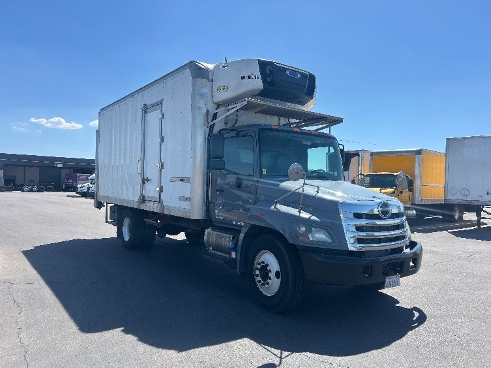 Refrigerated Truck-Light and Medium Duty Trucks-Hino-2020-268-Phoenix-AZ-206,987\n\t\tmiles-$ 49,750 - Image 1
