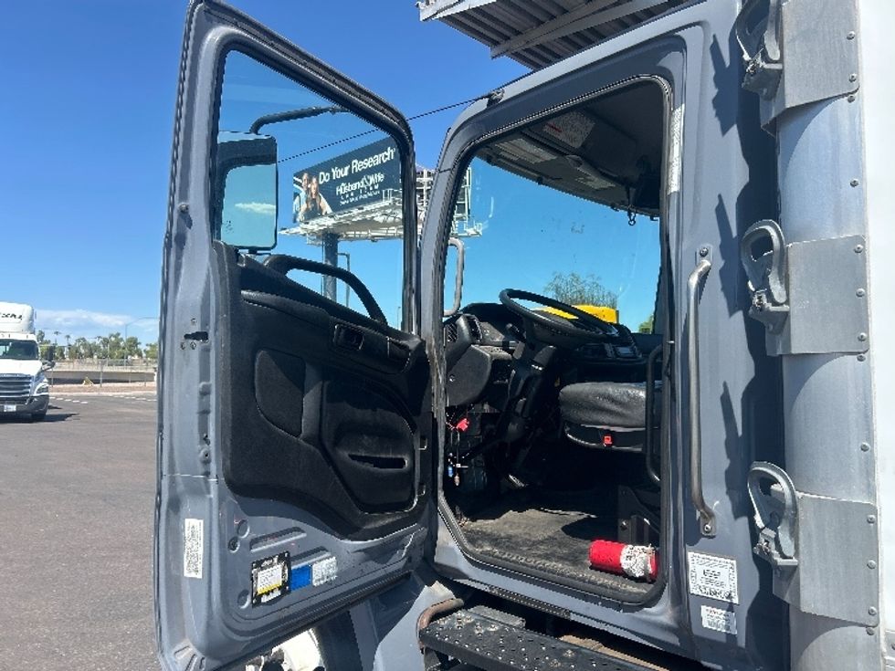 Refrigerated Truck-Light and Medium Duty Trucks-Hino-2020-268-Phoenix-AZ-206,987\n\t\tmiles-$ 49,750 - Image 16