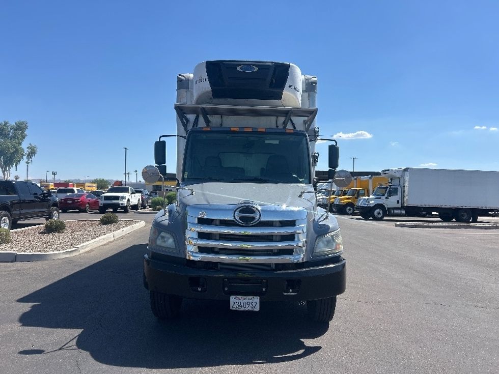 Refrigerated Truck-Light and Medium Duty Trucks-Hino-2020-268-Phoenix-AZ-206,987\n\t\tmiles-$ 49,750 - Image 2