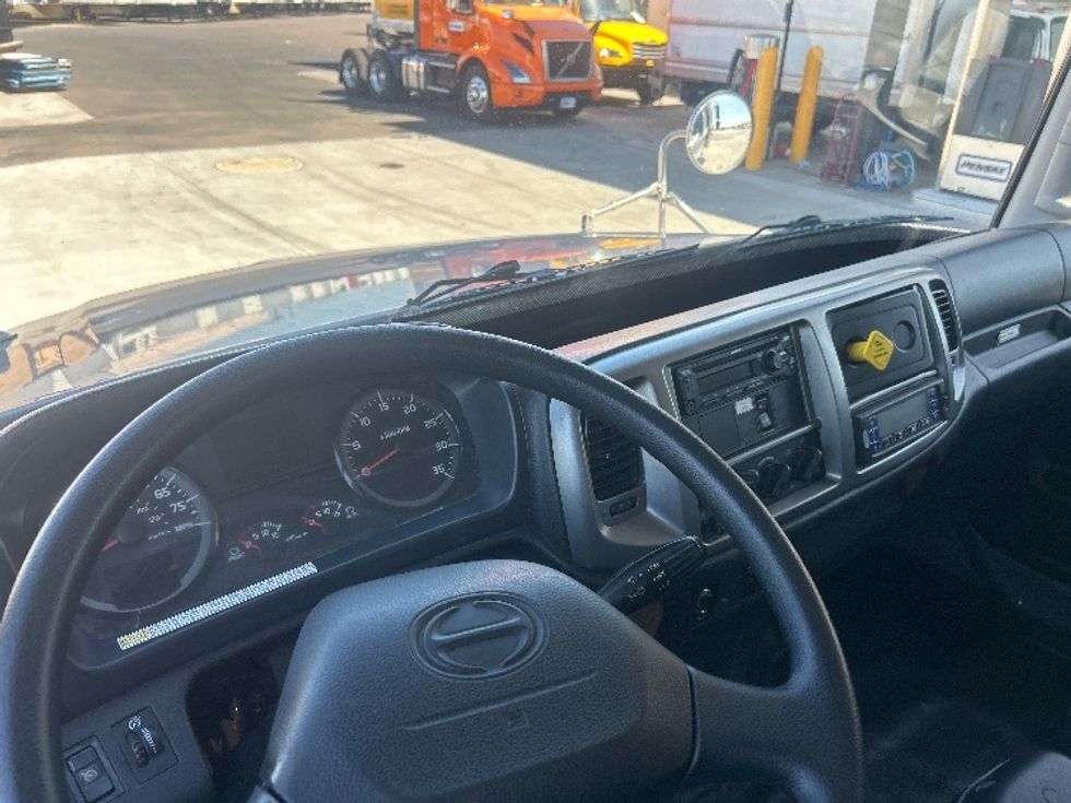 Refrigerated Truck-Light and Medium Duty Trucks-Hino-2020-268-Phoenix-AZ-215,705\n\t\tmiles-$ 47,250 - Image 17