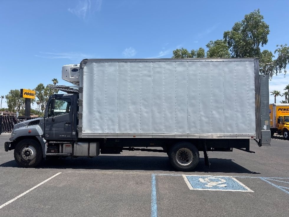 Refrigerated Truck-Light and Medium Duty Trucks-Hino-2020-268-Phoenix-AZ-215,705\n\t\tmiles-$ 47,250 - Image 4