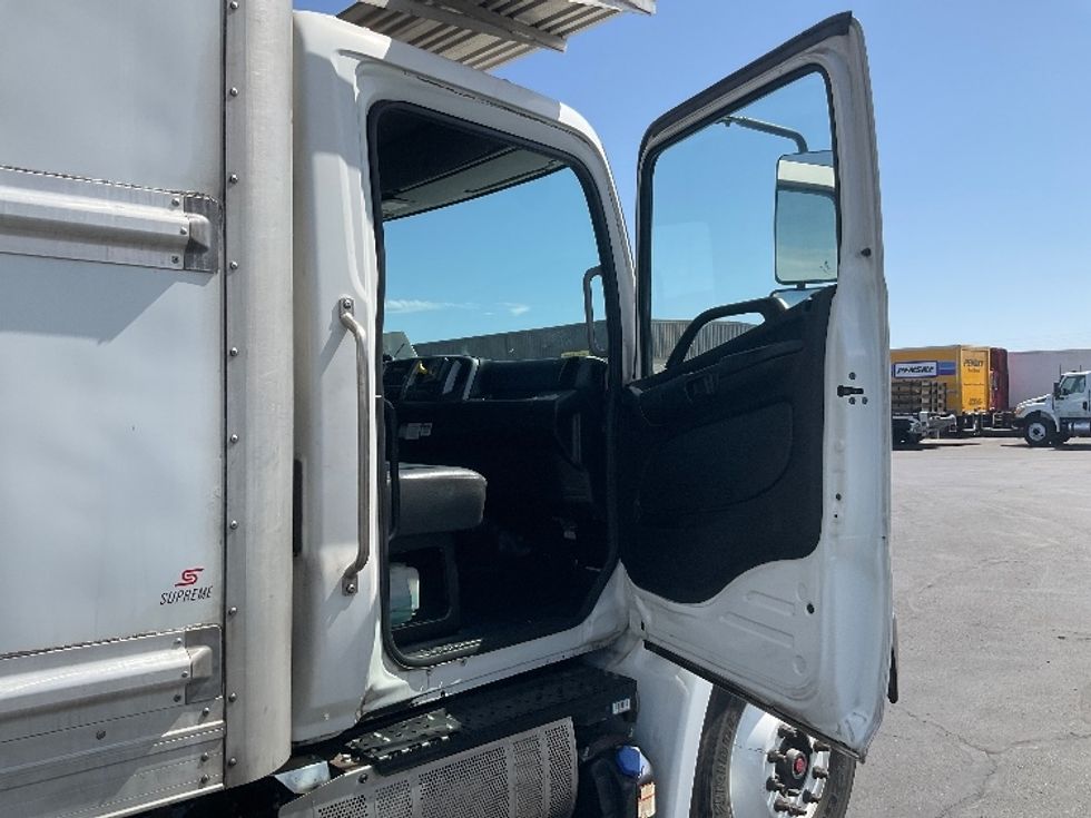 Refrigerated Truck-Light and Medium Duty Trucks-Hino-2020-268-Phoenix-AZ-260,053\n\t\tmiles-$ 50,750 - Image 20