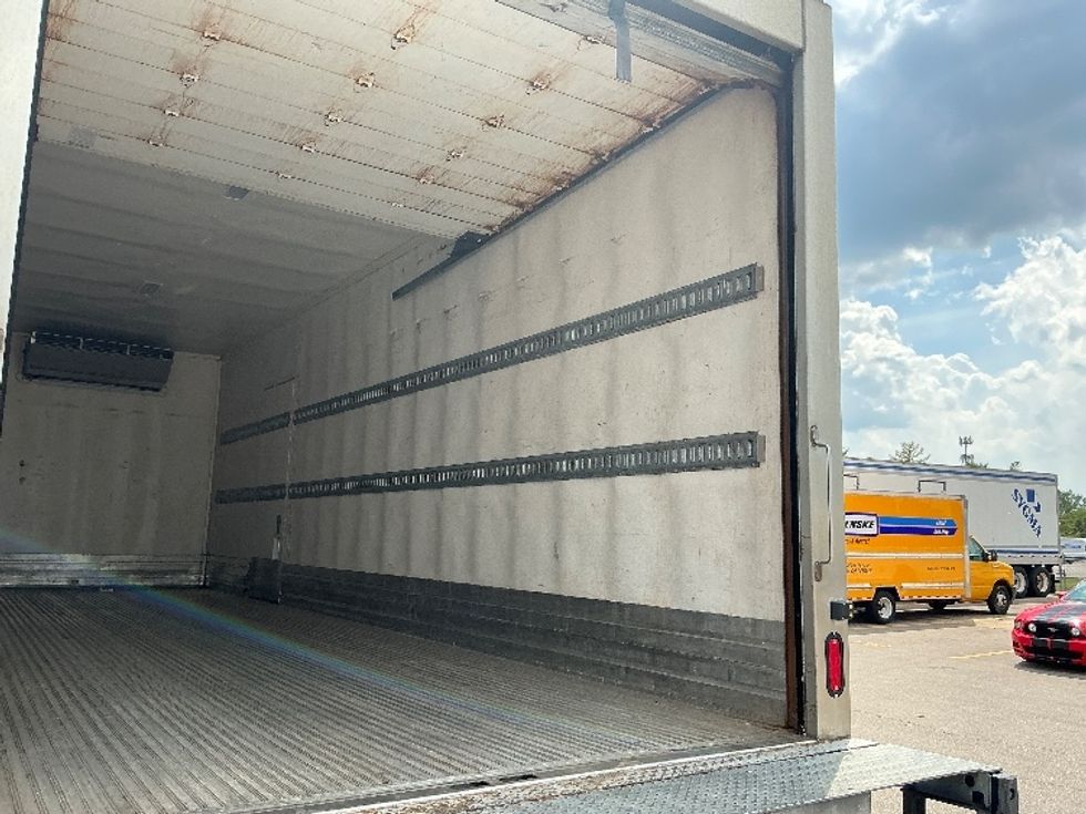 Refrigerated Truck-Light and Medium Duty Trucks-Hino-2020-268-Piqua-OH-163,106\n\t\tmiles-$ 67,500 - Image 12