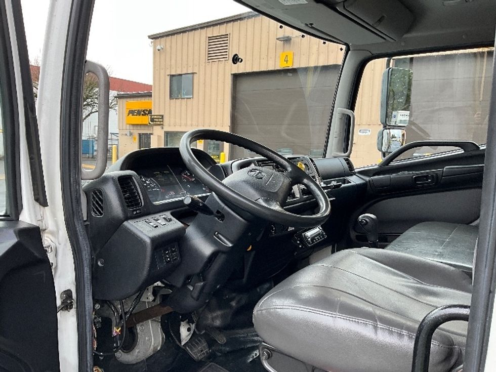 Refrigerated Truck-Light and Medium Duty Trucks-Hino-2020-268-Portland-OR-197,192\n\t\tmiles-$ 58,500 - Image 17