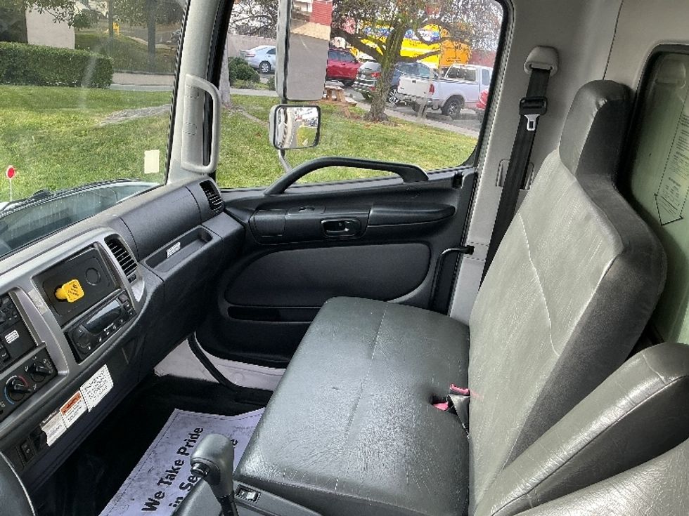 Refrigerated Truck-Light and Medium Duty Trucks-Hino-2020-268-San Diego-CA-143,437\n\t\tmiles-$ 68,000 - Image 19