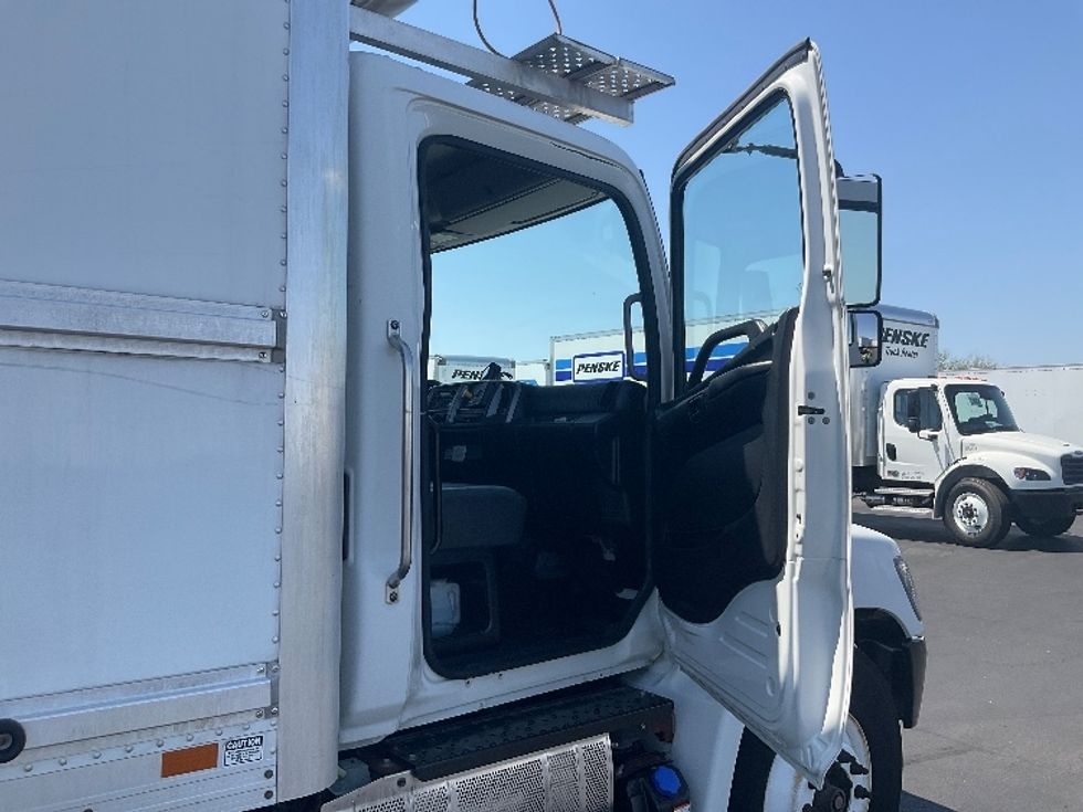 Refrigerated Truck-Light and Medium Duty Trucks-Hino-2020-268-Tempe-AZ-158,000\n\t\tmiles-$ 63,500 - Image 20