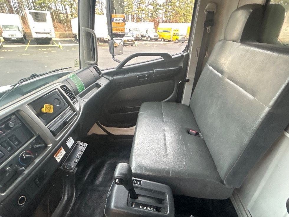 Refrigerated Truck-Light and Medium Duty Trucks-Hino-2020-268-Torrance-CA-136,066\n\t\tmiles-$ 68,500 - Image 19