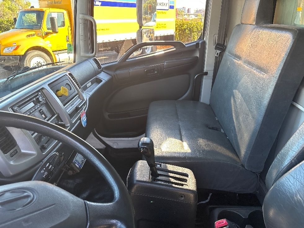 Refrigerated Truck-Light and Medium Duty Trucks-Hino-2020-268-Torrance-CA-144,235\n\t\tmiles-$ 70,500 - Image 17