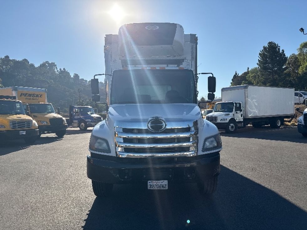 Refrigerated Truck-Light and Medium Duty Trucks-Hino-2020-268-Torrance-CA-144,235\n\t\tmiles-$ 70,500 - Image 2