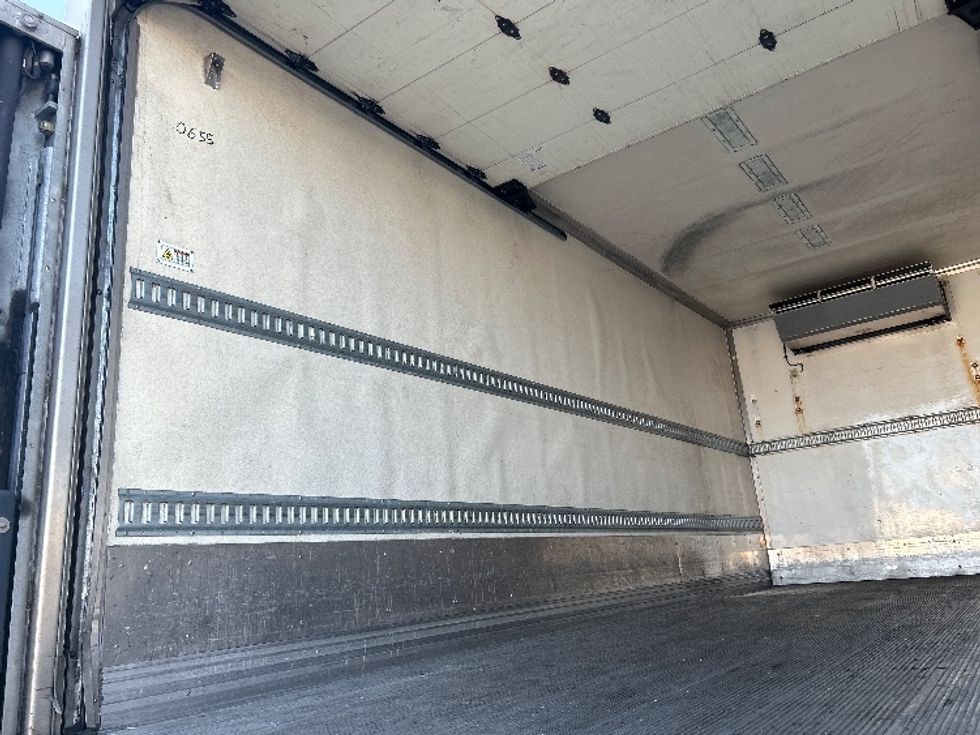 Refrigerated Truck-Light and Medium Duty Trucks-Hino-2020-268-Torrance-CA-162,503\n\t\tmiles-$ 53,750 - Image 11