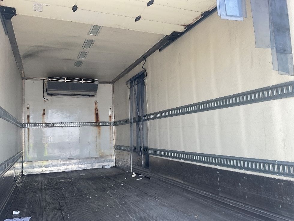 Refrigerated Truck-Light and Medium Duty Trucks-Hino-2020-268-Torrance-CA-179,613\n\t\tmiles-$ 51,500 - Image 12