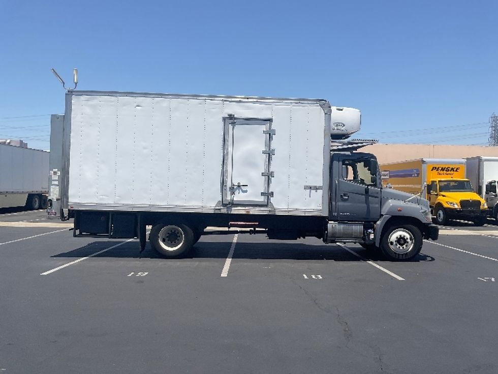 Refrigerated Truck-Light and Medium Duty Trucks-Hino-2020-268-Torrance-CA-179,613\n\t\tmiles-$ 51,500 - Image 15