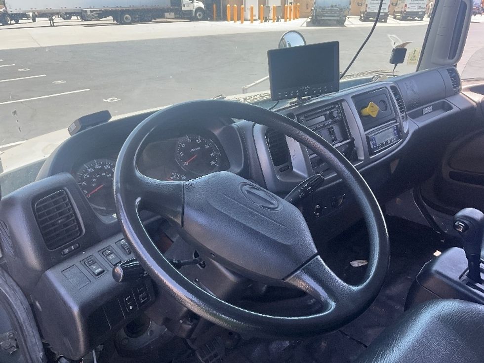 Refrigerated Truck-Light and Medium Duty Trucks-Hino-2020-268-Torrance-CA-179,613\n\t\tmiles-$ 51,500 - Image 17