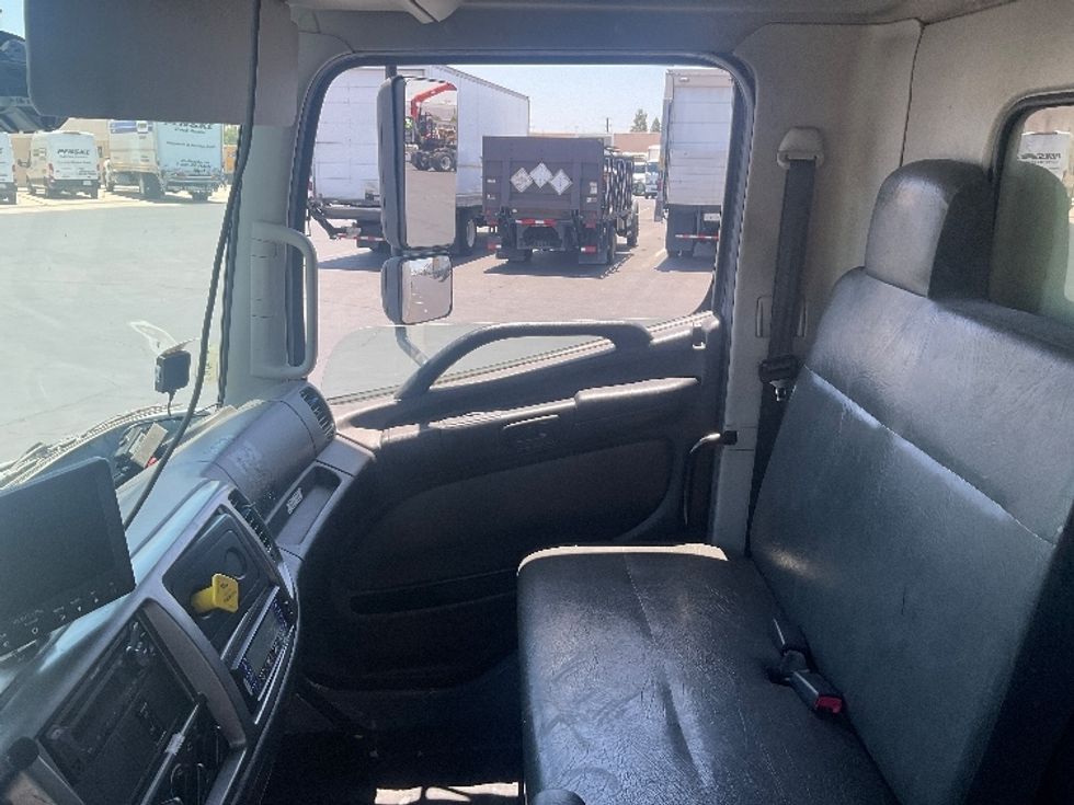 Refrigerated Truck-Light and Medium Duty Trucks-Hino-2020-268-Torrance-CA-179,613\n\t\tmiles-$ 51,500 - Image 19