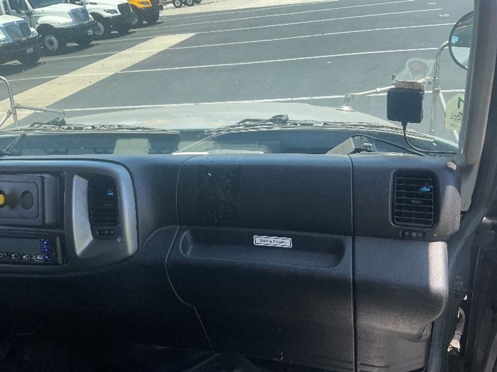 Refrigerated Truck-Light and Medium Duty Trucks-Hino-2020-268-Torrance-CA-179,613\n\t\tmiles-$ 51,500 - Image 21