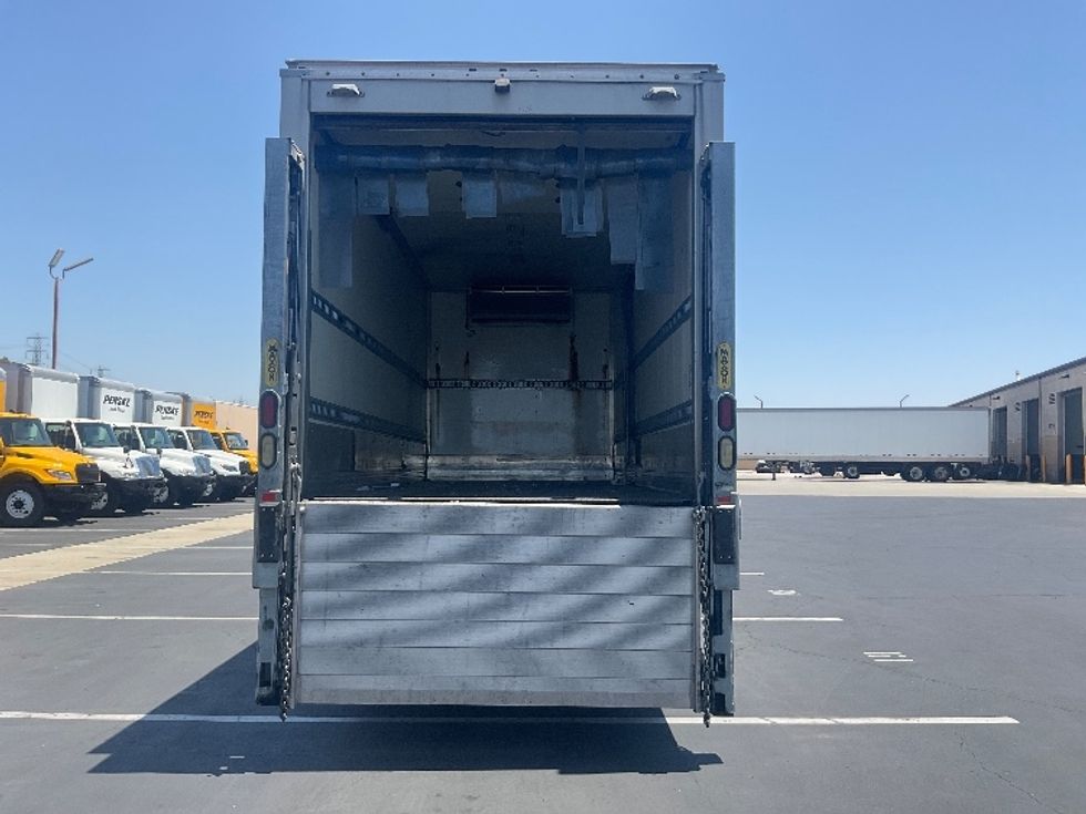 Refrigerated Truck-Light and Medium Duty Trucks-Hino-2020-268-Torrance-CA-179,613\n\t\tmiles-$ 51,500 - Image 8