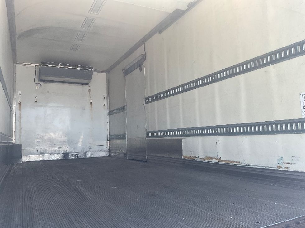 Refrigerated Truck-Light and Medium Duty Trucks-Hino-2020-268-Torrance-CA-200,752\n\t\tmiles-$ 48,250 - Image 12