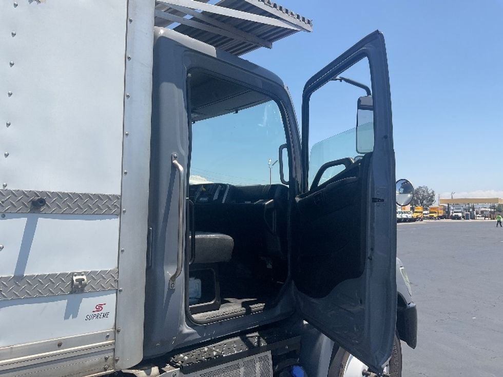 Refrigerated Truck-Light and Medium Duty Trucks-Hino-2020-268-Torrance-CA-200,752\n\t\tmiles-$ 48,250 - Image 20