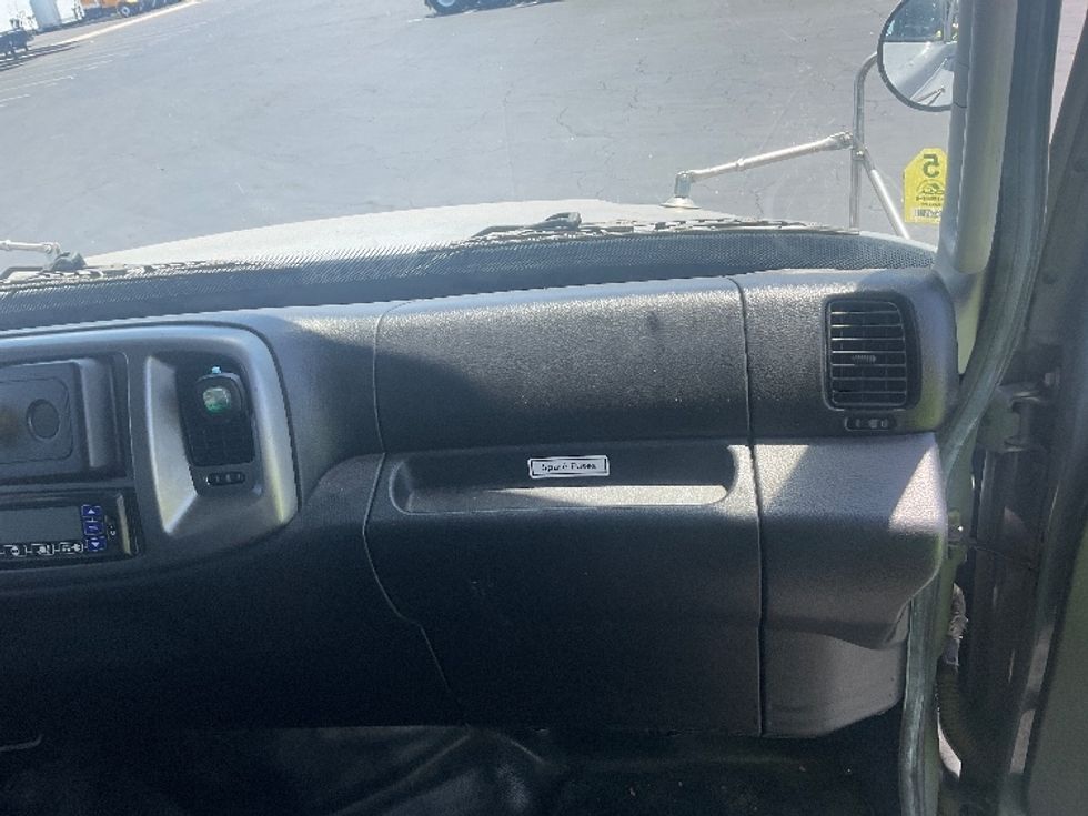Refrigerated Truck-Light and Medium Duty Trucks-Hino-2020-268-Torrance-CA-200,752\n\t\tmiles-$ 48,250 - Image 21