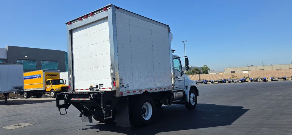 Refrigerated Truck-Light and Medium Duty Trucks-Hino-2020-268-Torrance-CA-75,435\n\t\tmiles-$ 61,000 - Image 13