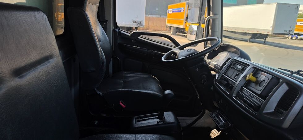 Refrigerated Truck-Light and Medium Duty Trucks-Hino-2020-268-Torrance-CA-75,435\n\t\tmiles-$ 61,000 - Image 22