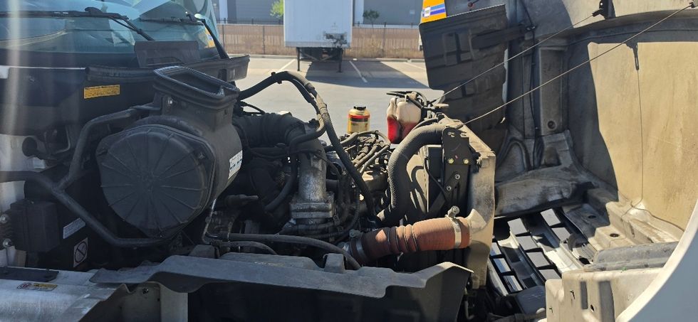Refrigerated Truck-Light and Medium Duty Trucks-Hino-2020-268-Torrance-CA-75,435\n\t\tmiles-$ 61,000 - Image 23