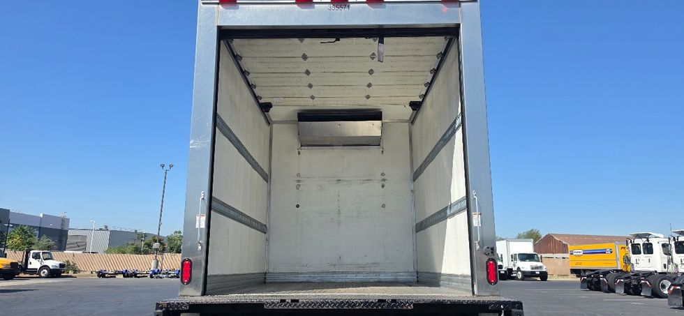 Refrigerated Truck-Light and Medium Duty Trucks-Hino-2020-268-Torrance-CA-75,435\n\t\tmiles-$ 61,000 - Image 8