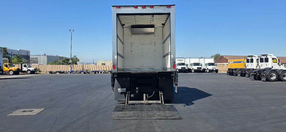 Refrigerated Truck-Light and Medium Duty Trucks-Hino-2020-268-Torrance-CA-75,435\n\t\tmiles-$ 61,000 - Image 9