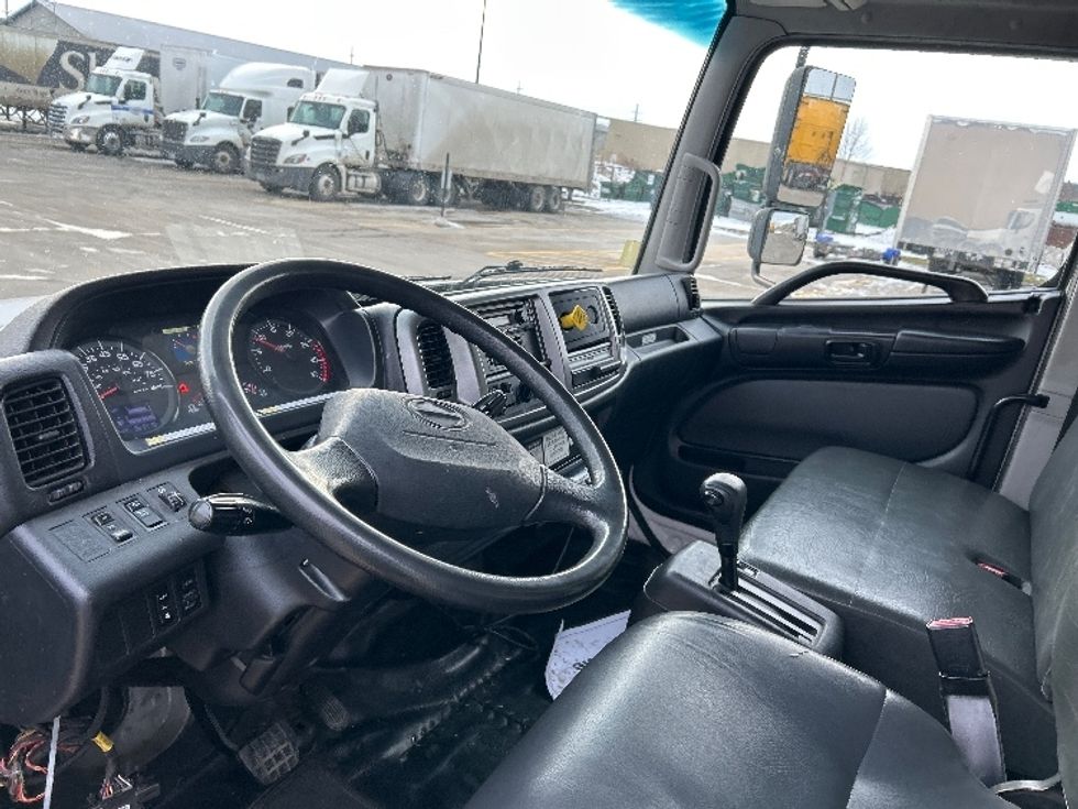 Refrigerated Truck-Light and Medium Duty Trucks-Hino-2020-268-West Fargo-ND-161,415\n\t\tmiles-$ 63,250 - Image 17