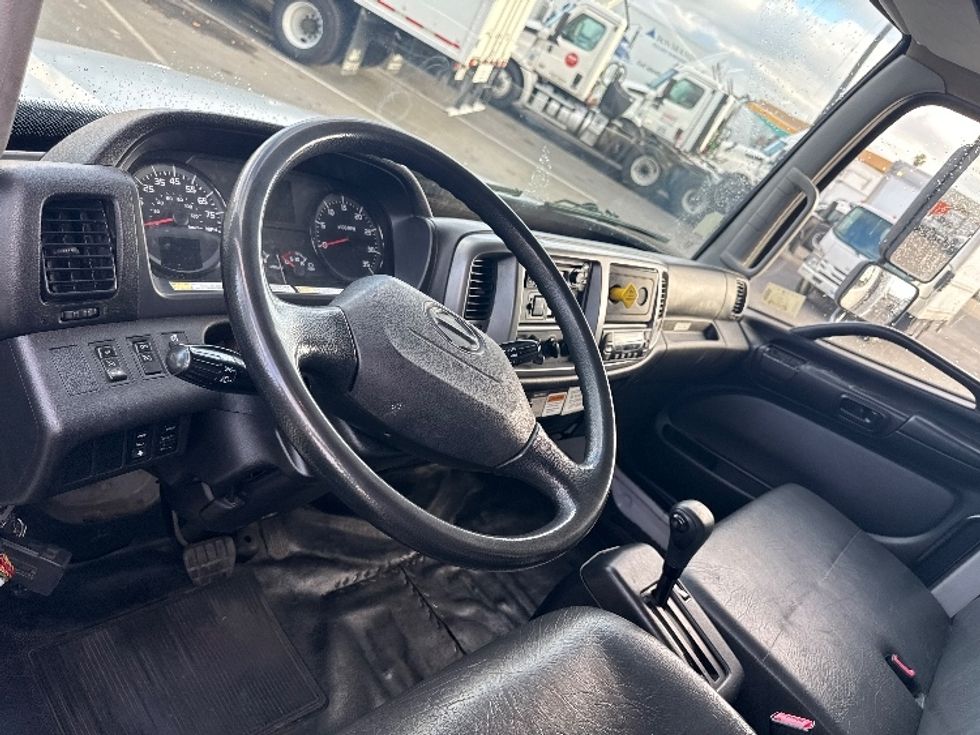 Refrigerated Truck-Light and Medium Duty Trucks-Hino-2020-268-West Sacramento-CA-135,280\n\t\tmiles-$ 69,250 - Image 17