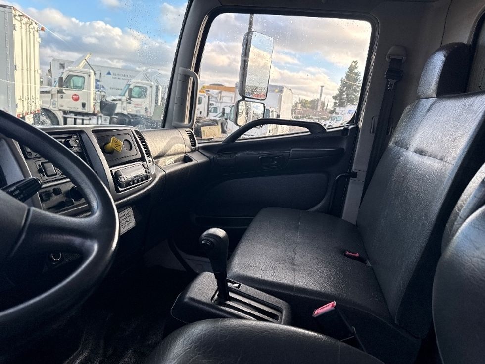 Refrigerated Truck-Light and Medium Duty Trucks-Hino-2020-268-West Sacramento-CA-135,280\n\t\tmiles-$ 69,250 - Image 19