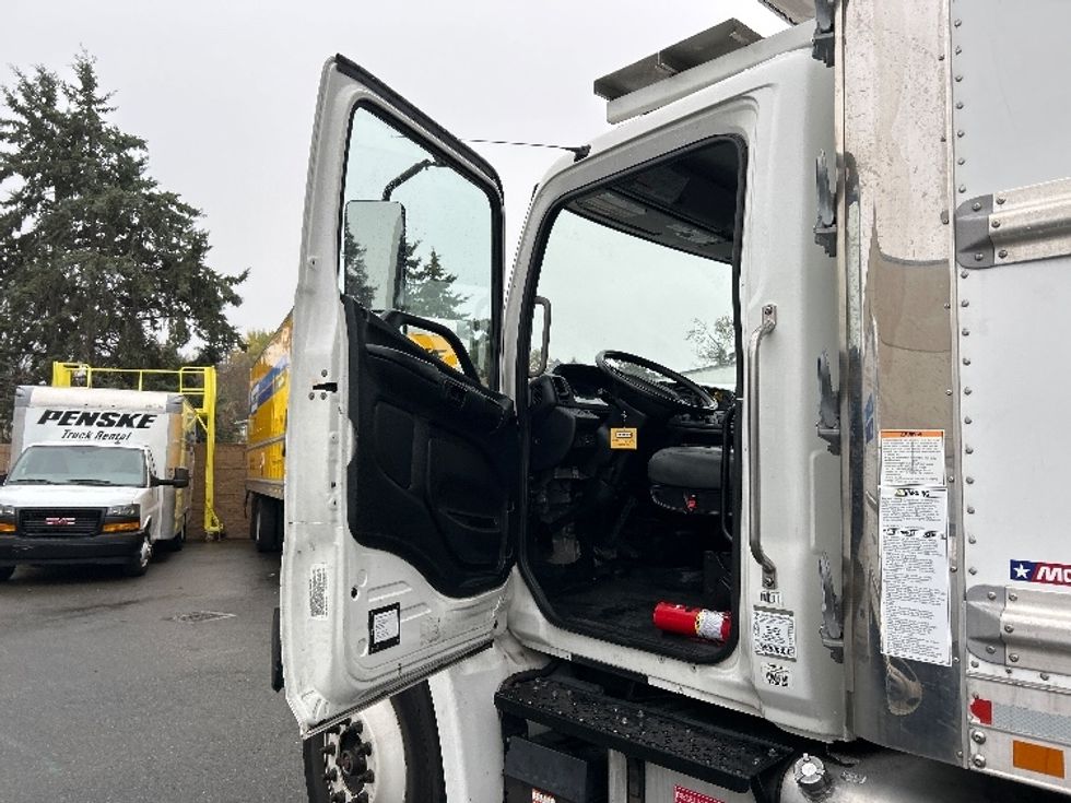 Refrigerated Truck-Light and Medium Duty Trucks-Hino-2020-268-West Sacramento-CA-180,155\n\t\tmiles-$ 63,000 - Image 16