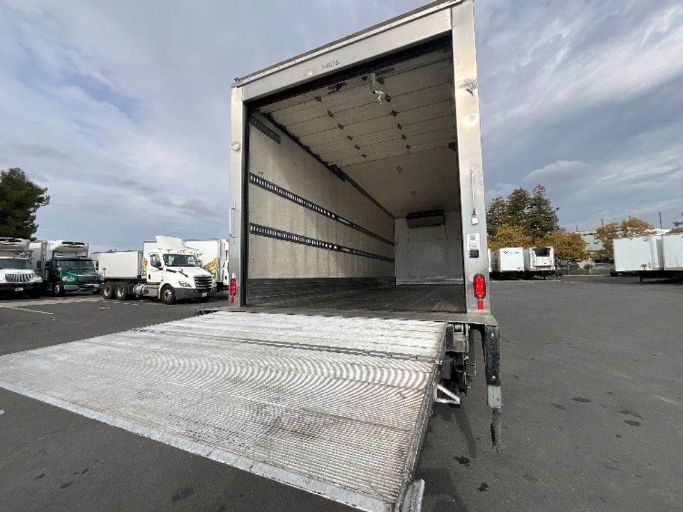 Refrigerated Truck-Light and Medium Duty Trucks-Hino-2020-268-West Sacramento-CA-249,088\n\t\tmiles-$ 51,750 - Image 11