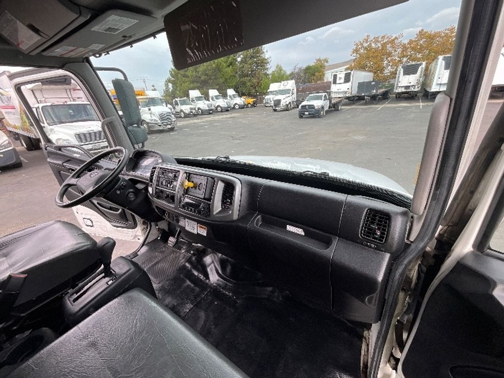 Refrigerated Truck-Light and Medium Duty Trucks-Hino-2020-268-West Sacramento-CA-249,088\n\t\tmiles-$ 51,750 - Image 21