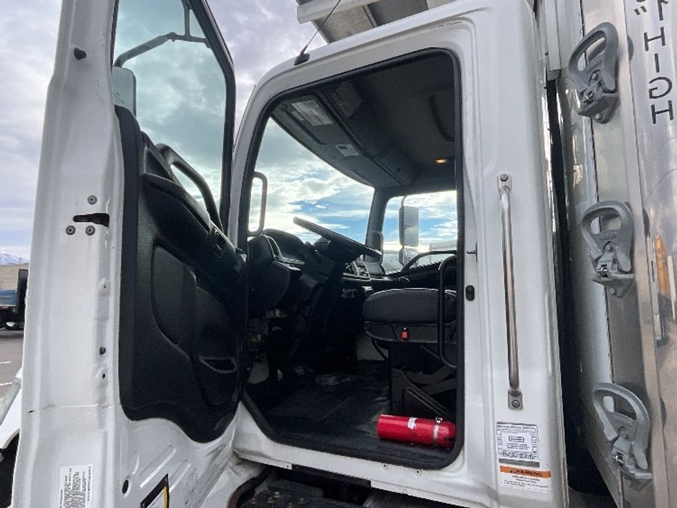 Refrigerated Truck-Light and Medium Duty Trucks-Hino-2020-268-West Valley City-UT-148,680\n\t\tmiles-$ 66,500 - Image 16
