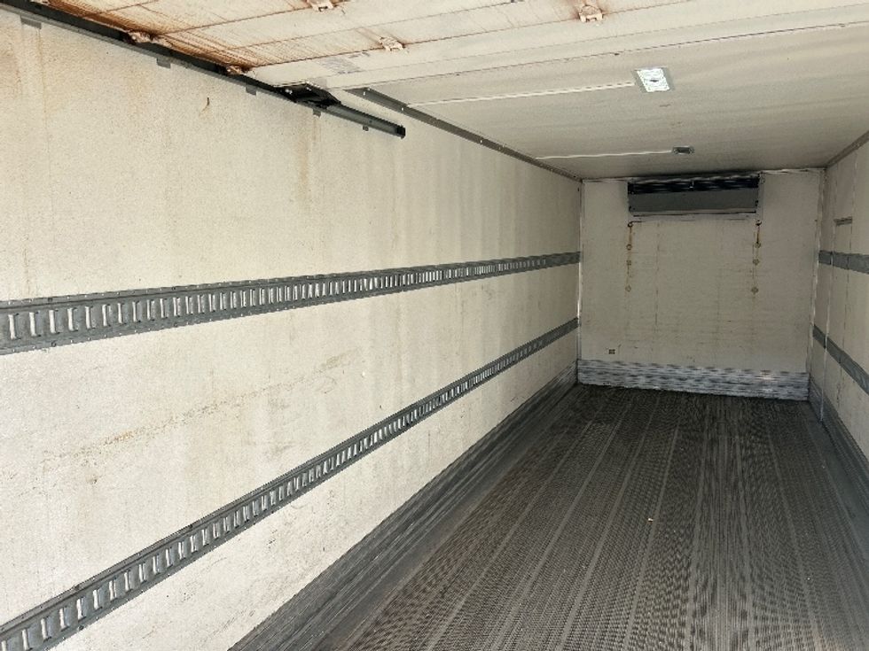 Refrigerated Truck-Light and Medium Duty Trucks-Hino-2020-338-Abbotsford-BC-282,109\n\t\tkm-$ 76,000 - Image 11