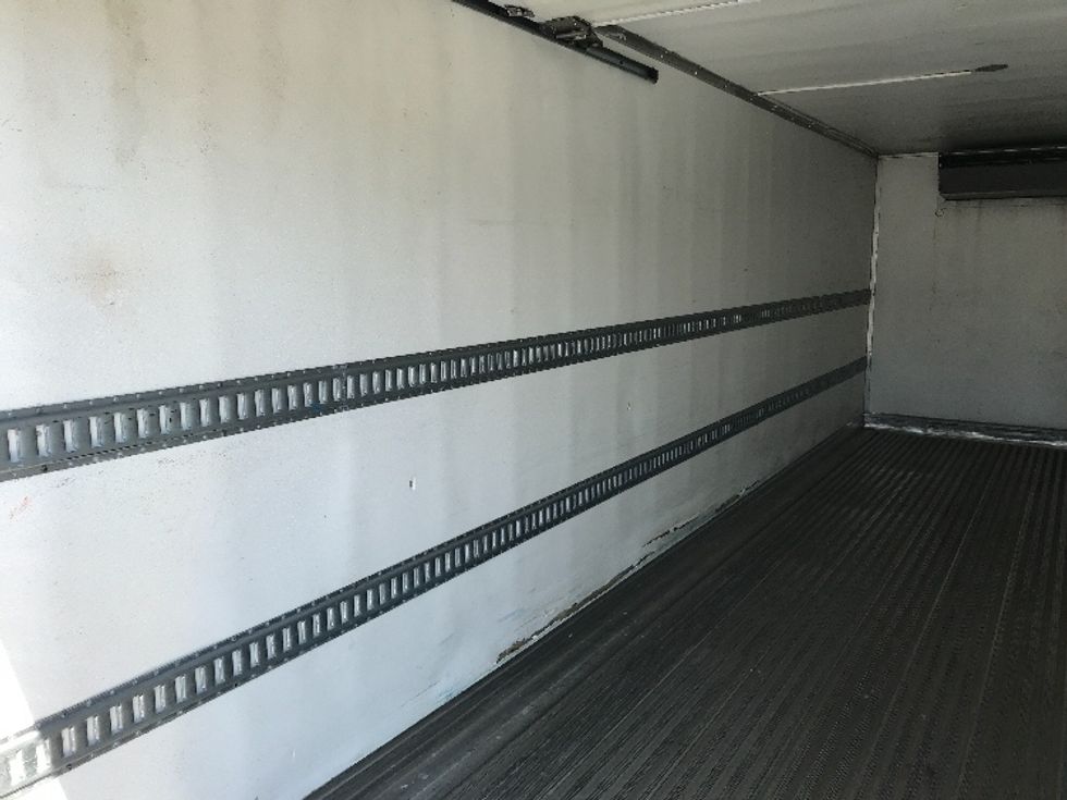 Refrigerated Truck-Light and Medium Duty Trucks-Hino-2020-338-Abbotsford-BC-314,545\n\t\tkm-$ 74,500 - Image 11