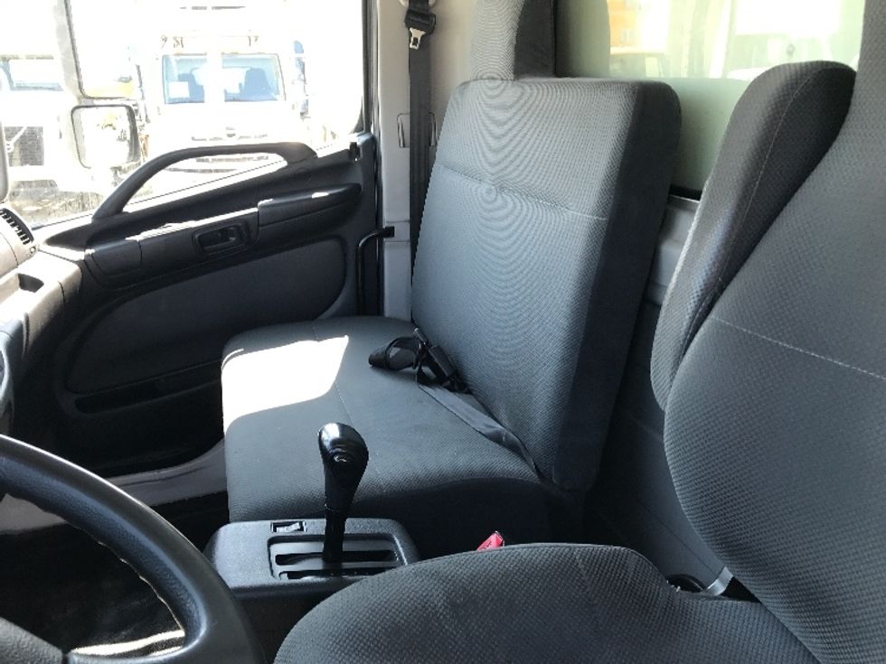 Refrigerated Truck-Light and Medium Duty Trucks-Hino-2020-338-Abbotsford-BC-314,545\n\t\tkm-$ 74,500 - Image 19