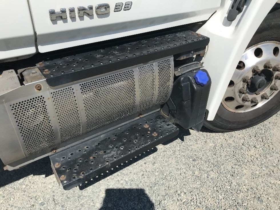 Refrigerated Truck-Light and Medium Duty Trucks-Hino-2020-338-Abbotsford-BC-314,545\n\t\tkm-$ 74,500 - Image 26