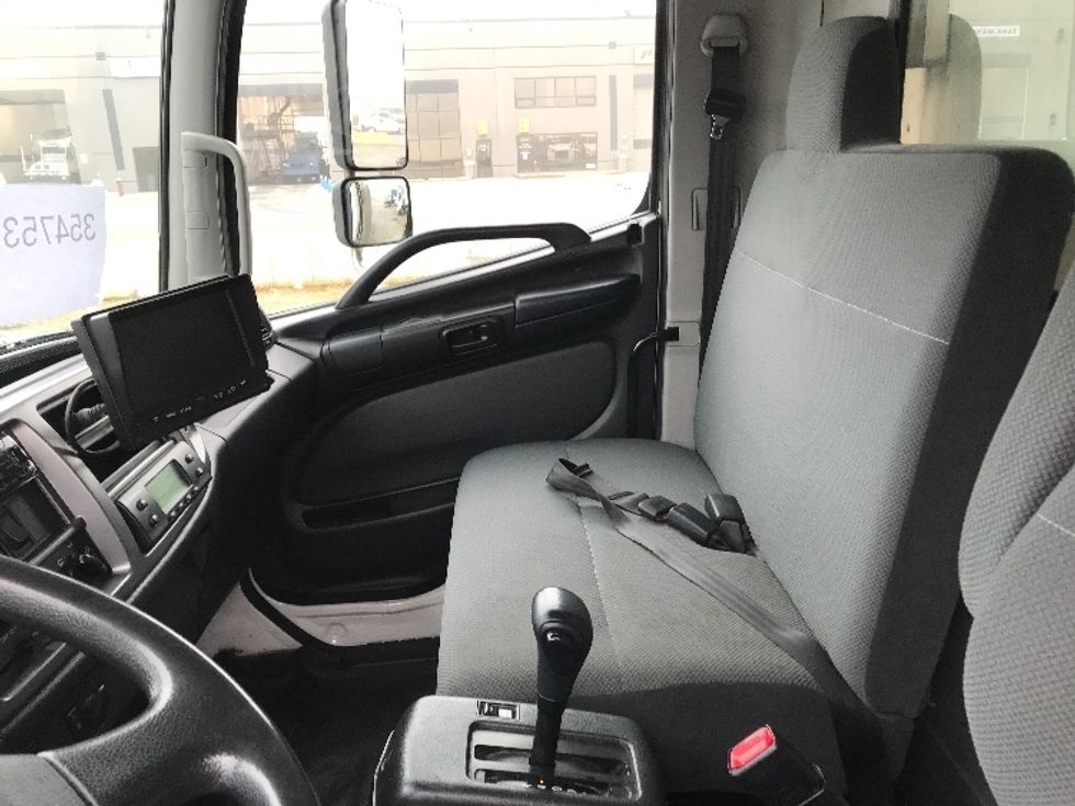 Refrigerated Truck-Light and Medium Duty Trucks-Hino-2020-338-Abbotsford-BC-362,703\n\t\tkm-$ 65,000 - Image 19