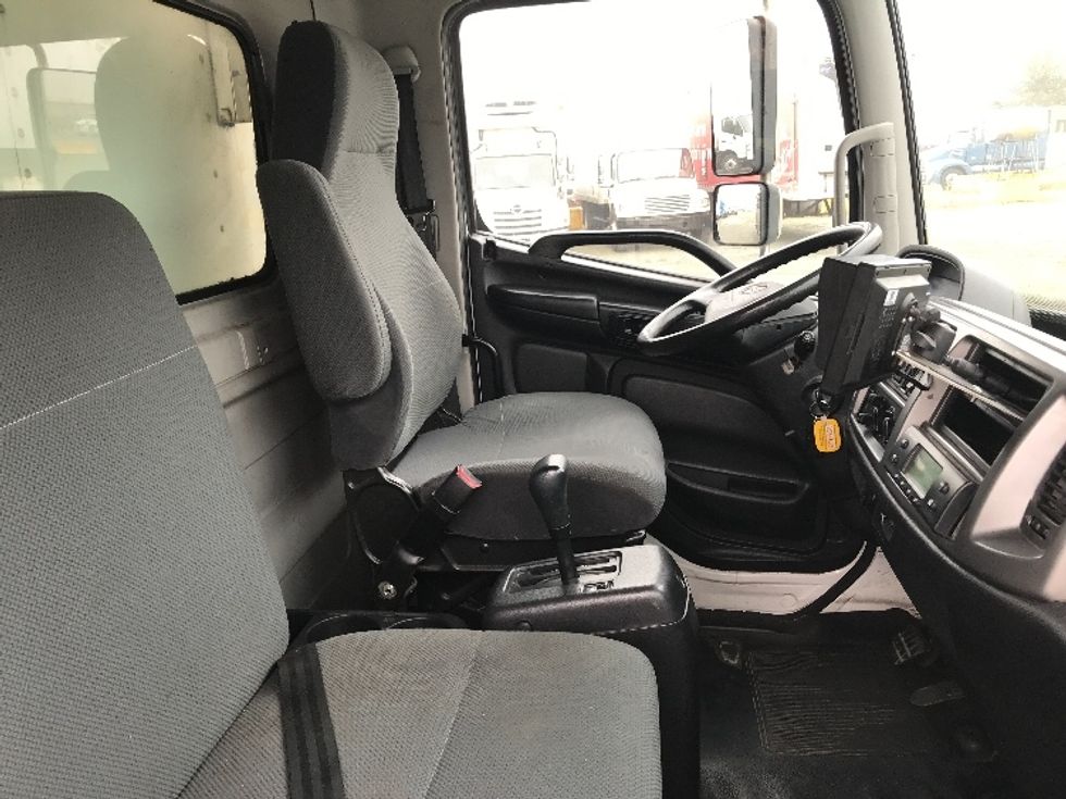 Refrigerated Truck-Light and Medium Duty Trucks-Hino-2020-338-Abbotsford-BC-362,703\n\t\tkm-$ 65,000 - Image 22