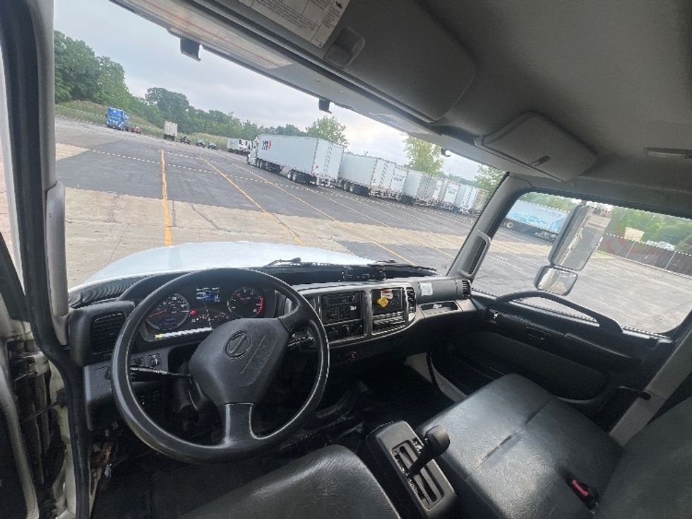 Refrigerated Truck-Light and Medium Duty Trucks-Hino-2020-338-Akron-OH-219,361\n\t\tmiles-$ 43,500 - Image 18