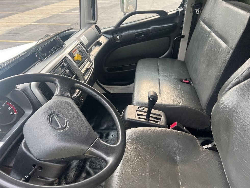 Refrigerated Truck-Light and Medium Duty Trucks-Hino-2020-338-Akron-OH-219,361\n\t\tmiles-$ 43,500 - Image 19